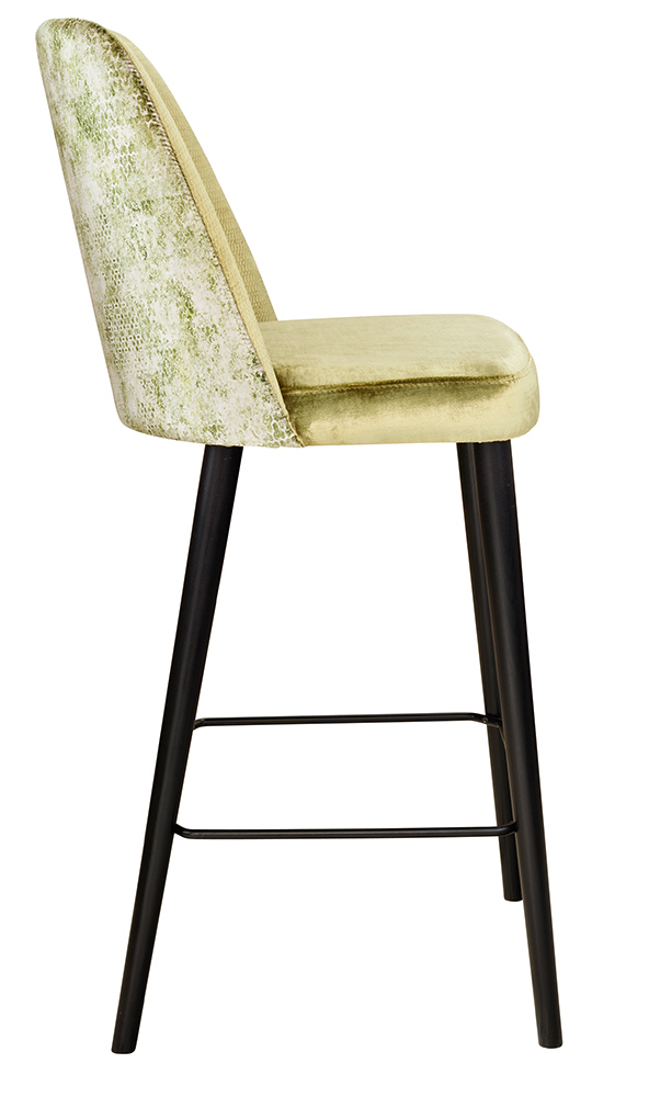 Beizton: PS01 | Bezug Sitz: A3424 | Rücken innen: A3438 | Rücken außen: A3459