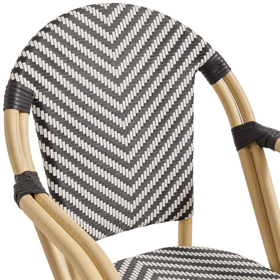 Zypern Arm Black White