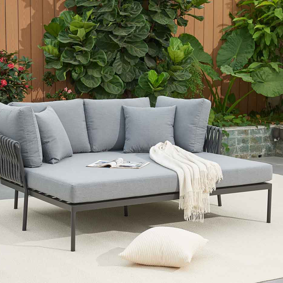 Rope Daybed