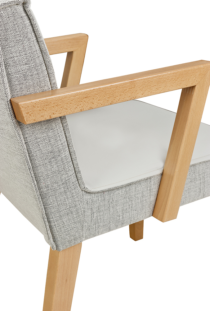 Beizton: Buche natur | Bezug Sitz und Rücken innen: A2603 | Bezug Rücken außen: A3288