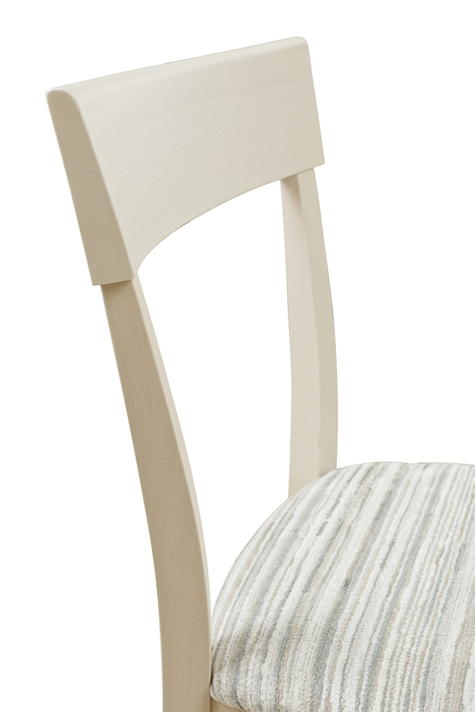 Beizton: Buche Weiß | Bezug: Astico Savio 05