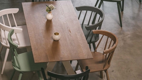 trommelschlaeger-gastronomie-tische-stuehle-edited
